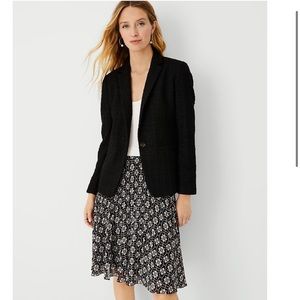 NWOT Ann Taylor Tweed Navy Blazer size 4